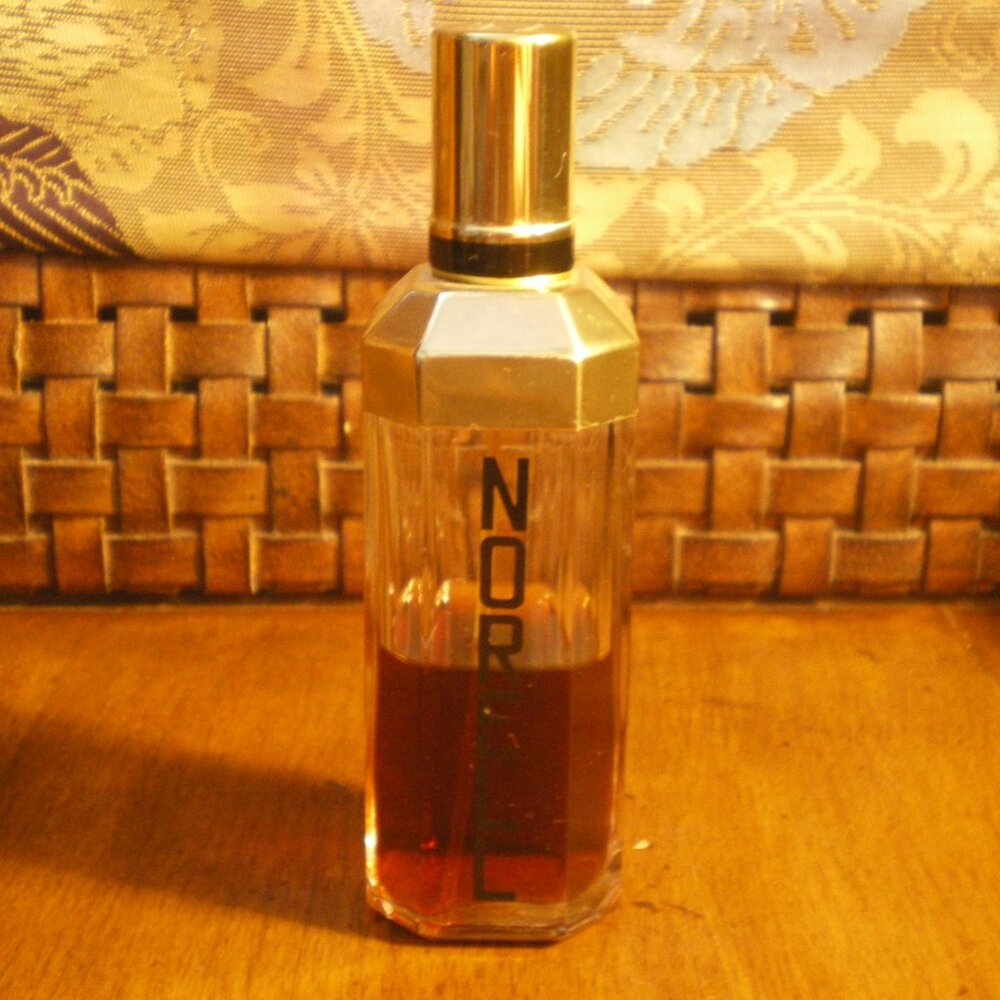 Norell Perfume Spray Mist 2.5oz. a Fragrance for Women 1/2 Full